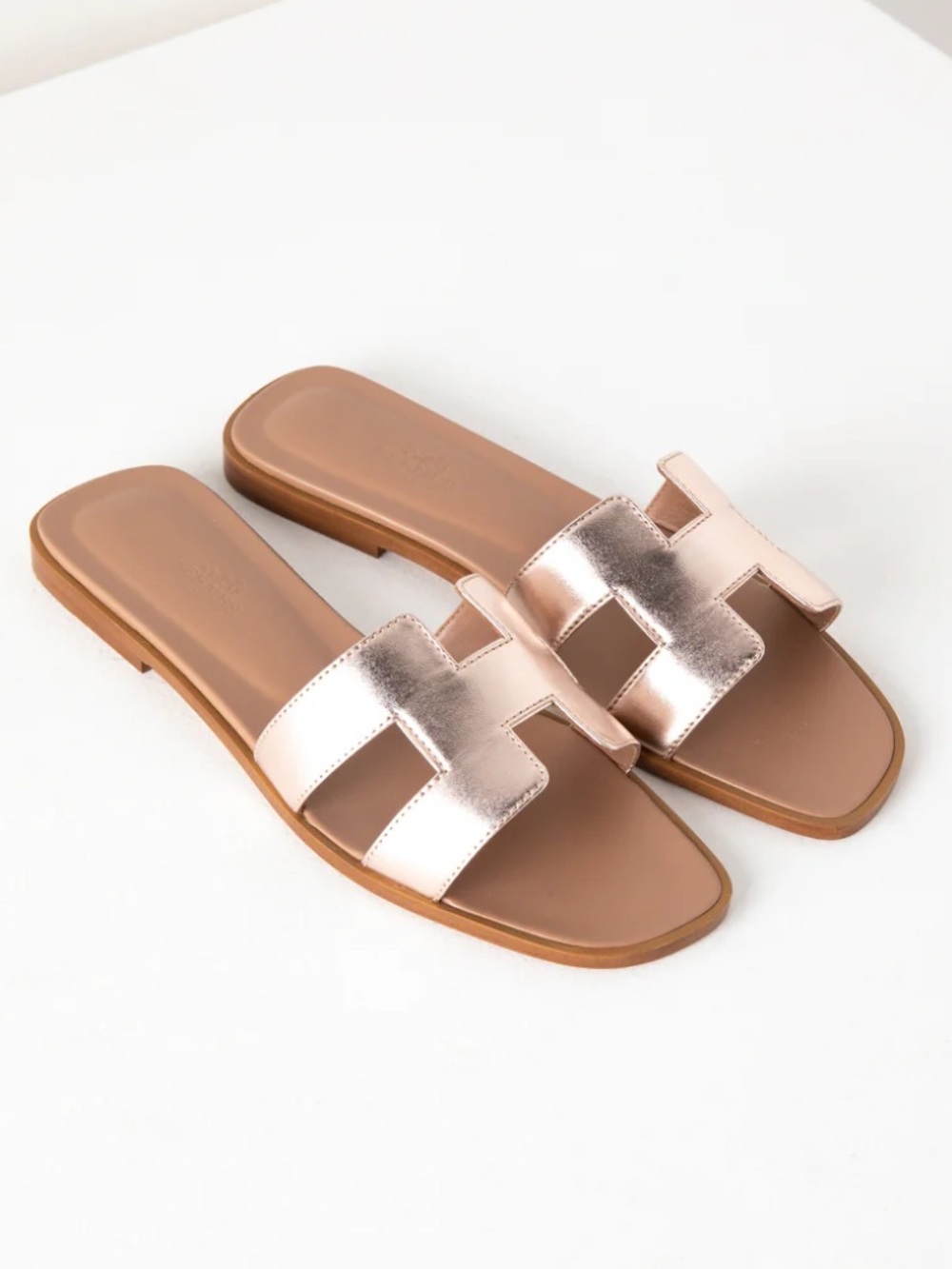 Brand New Hermes Rose Gold Leather H-Logo Slide Sandals - Picture 2 of 4